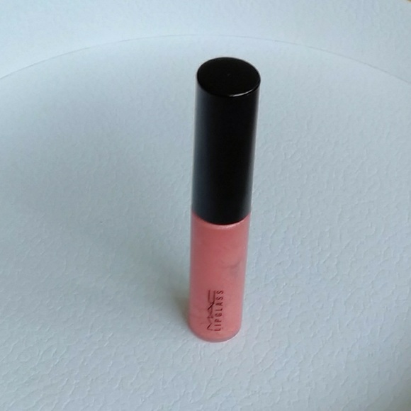 MAC lipglass STRANGE POTION - Picture 2 of 4